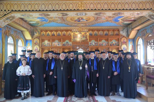 Curs festiv la Facultatea de Teologie Ortodoxă din Oradea Poza 17379