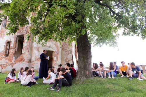 Întâlnire binecuvântată lângă Castelul „Roşianu” Poza 17397
