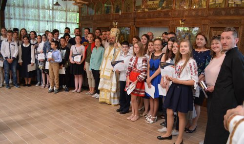 Întâlnirea tinerilor ortodocși hunedoreni Poza 17315
