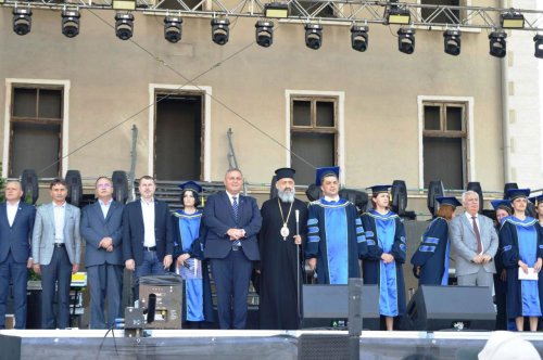 Festivitatea de absolvire la Universitatea „1 Decembrie 1918”, Alba Iulia Poza 16676