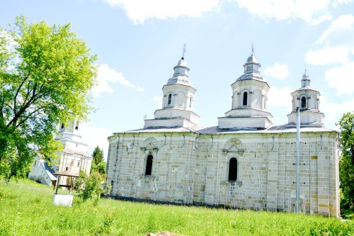 Biserica reginei Poza 16638
