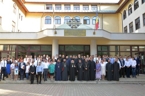 Final de an la Seminarul Teologic din Capitală Poza 16465