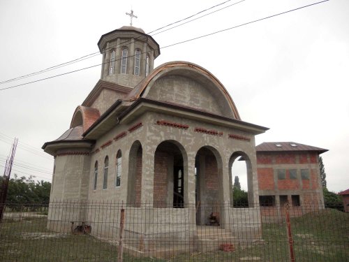 Biserica din căminul cultural al satului Dâmbu Poza 16373