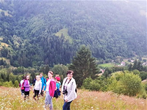 Tabără pentru 25 de copii și tineri la Vadu Moților, în Munții Apuseni Poza 14763