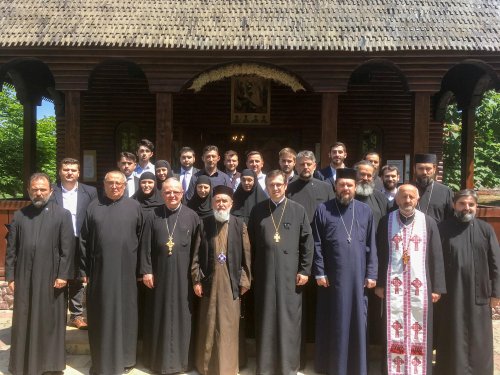 Examenul de licență la Facultatea de Teologie Ortodoxă din Arad Poza 14551