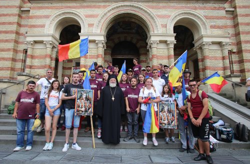 Marșul Centenarului: 1300 de kilometri pe jos pentru reunirea românilor Poza 14208