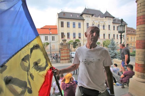 Marșul Centenarului: 1300 de kilometri pe jos pentru reunirea românilor Poza 14210
