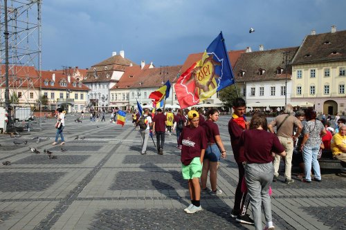 Marșul Centenarului: 1300 de kilometri pe jos pentru reunirea românilor Poza 14218