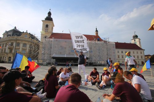 Marșul Centenarului: 1300 de kilometri pe jos pentru reunirea românilor Poza 14220