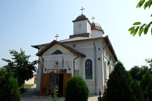 Marea familie duhovnicească de la Bălăceanca Poza 13803
