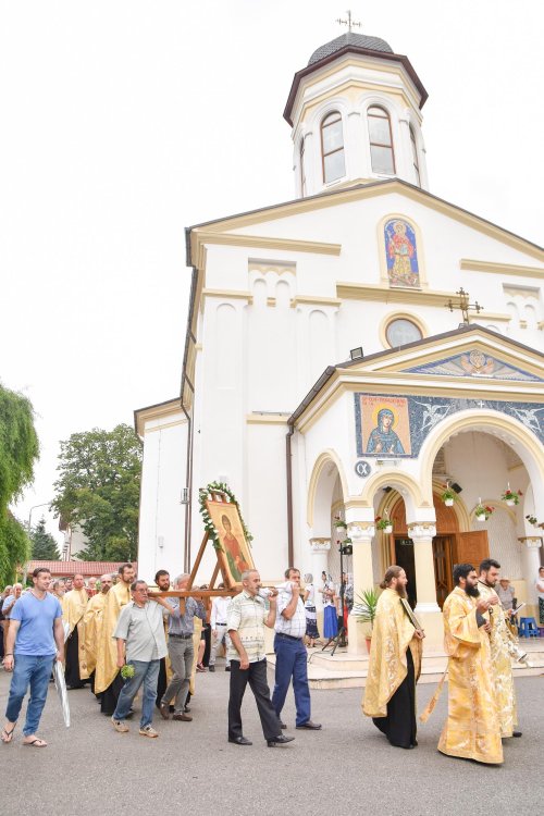 Sărbătoarea Sfântului Pantelimon în București Poza 13670