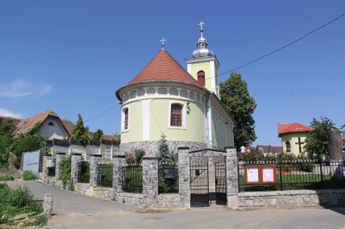 Biserica din Turnişor, vechi locaş de cult ortodox din Sibiu Poza 13573