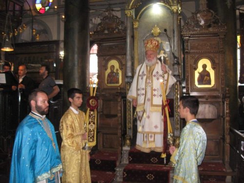 Slujire românească la Biserica Panaghia Agiassu din insula Lesbos Poza 13544