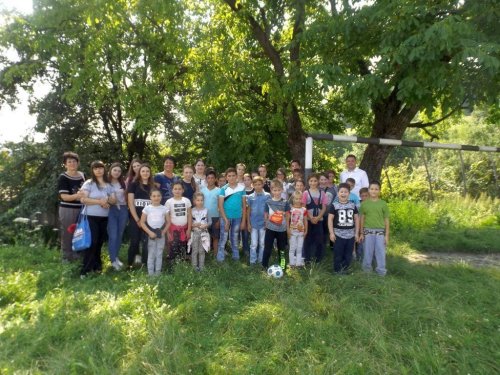 Şcoli de vară pentru tinerii din Moldova Poza 13329