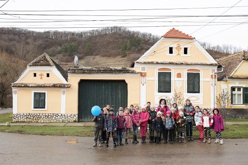 „Asta știu eu despre satul meu” - Proiect de implicare culturală, educațională și socială, la ASTRA Sibiu, în programul „Muzeul se implică în județ” Poza 12928