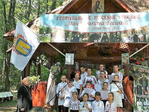 Festival de pricesne mariane pentru copii, la Mănăstirea „Sfânta Maria” Rus, Sălaj Poza 12917