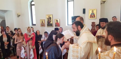Tundere în monahism la Mănăstirea Poiana Mărului  Poza 12932