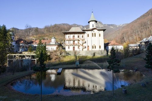 Mănăstirea Turnu, ctitorie seculară Poza 12727