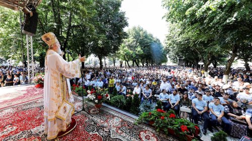 Sărbătorirea Sfântului Nifon, ocrotitorul Eparhiei Târgoviștei Poza 12759