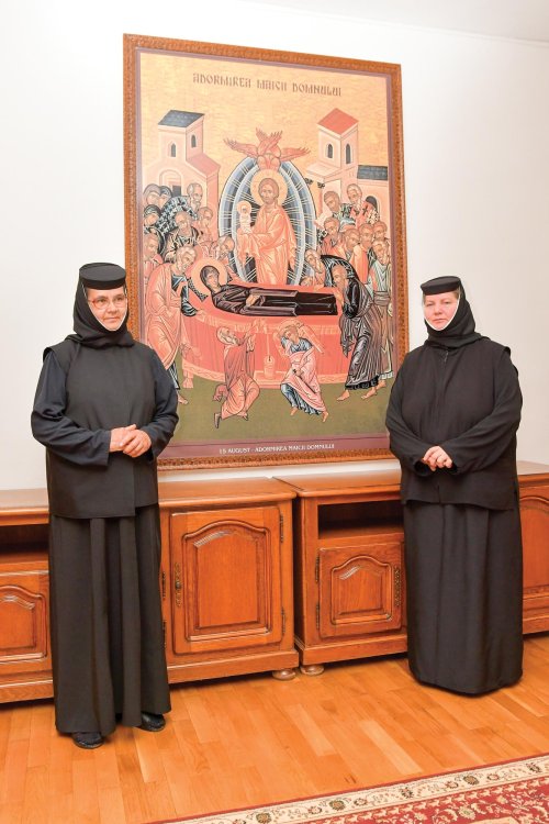 Minuni lucrate de Maica Domnului la Mănăstirea Țigănești Poza 12663