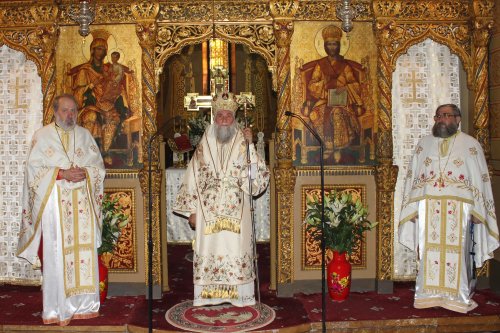 Prăznuirea Sfântului Ierarh Nifon la Craiova Poza 12645