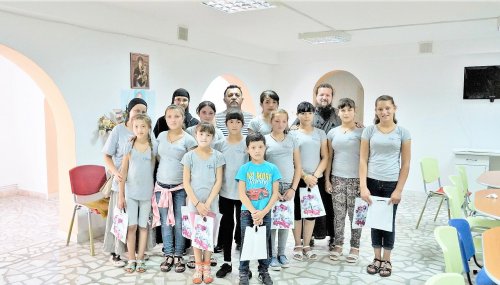 Copii români din Ucraina au vizitat județul Hunedoara Poza 12271