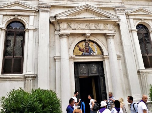 Pelerini clujeni „Pe urmele sfinților în Italia” I Poza 12129