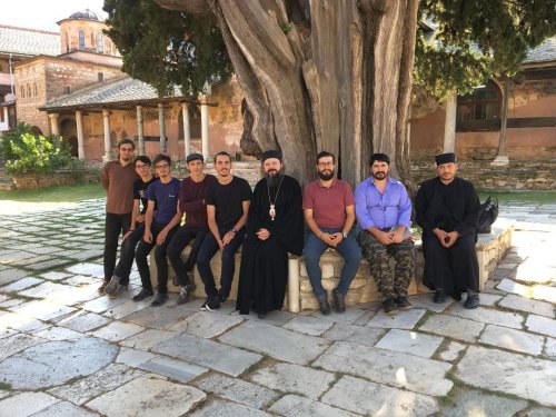 Prezențe românești în Sfântul Munte Athos azi Poza 11733
