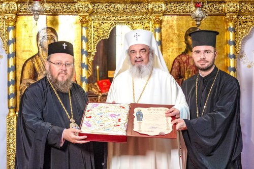 Patriarhul României a primit vizita Mitropolitului de Ruse Poza 10832