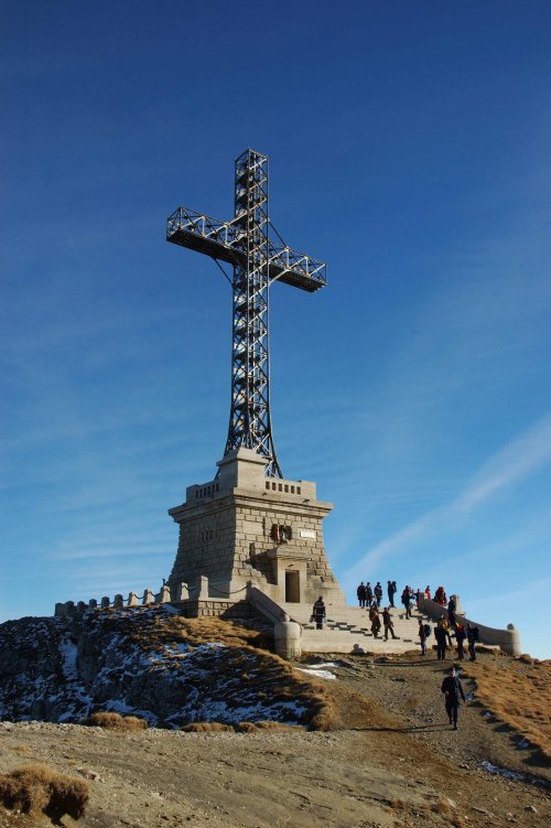 Crucea Eroilor Neamului de pe Muntele Caraiman Poza 10646