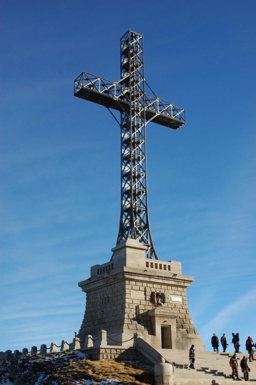 Crucea Eroilor Neamului de pe Muntele Caraiman Poza 10647