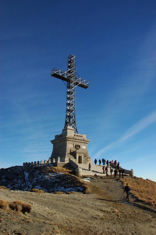 Crucea Eroilor Neamului de pe Muntele Caraiman Poza 10648