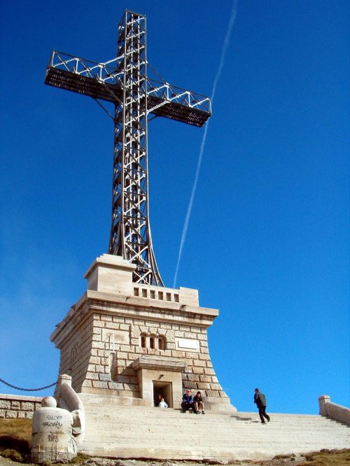 Crucea Eroilor Neamului de pe Muntele Caraiman Poza 10651