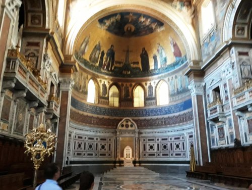 Pelerini clujeni „Pe urmele sfinților în Italia” IV Poza 10144