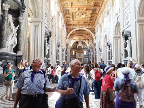 Pelerini clujeni „Pe urmele sfinților în Italia” IV Poza 10145