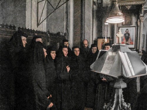 Bucurii sfinte la Mănăstirea Bistriţa şi la Râmnic Poza 9855