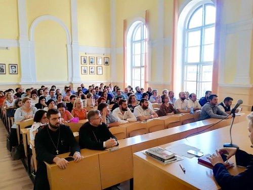 Consfătuirea de toamnă a profesorilor de religie din județul Arad Poza 9864