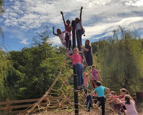 Excursie la Sibiu pentru copiii ocrotiți în Centrul de zi din Baia de Arieș, Alba Poza 9700