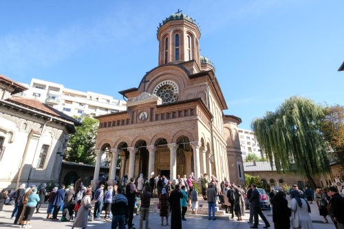 Sfântul Antim, sărbătorit la ctitoria sa din Bucureşti Poza 9666