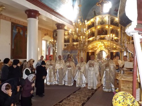 Întâlnirea Cercului pastoral „Sfântul Ierarh Nicolae” din Protopopiatul Buhuşi Poza 9537