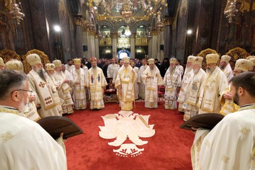 Patriarhul României a sărbătorit 11 ani de la întronizare Poza 9446