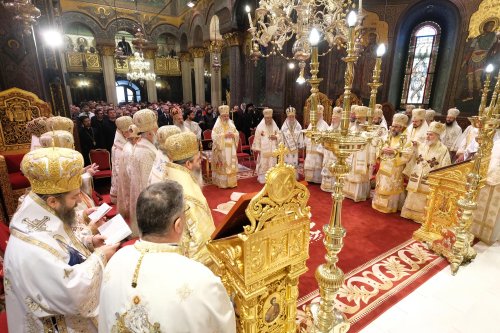 Patriarhul României a sărbătorit 11 ani de la întronizare Poza 9448
