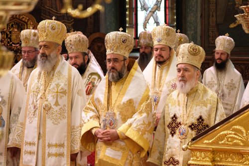 Patriarhul României a sărbătorit 11 ani de la întronizare Poza 9449