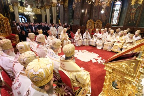 Patriarhul României a sărbătorit 11 ani de la întronizare Poza 9451