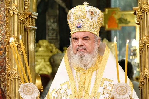 Patriarhul României a sărbătorit 11 ani de la întronizare Poza 9456