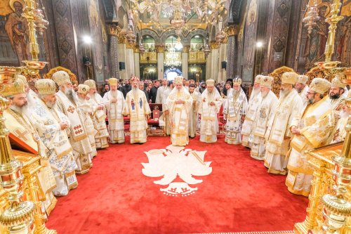 Patriarhul României a sărbătorit 11 ani de la întronizare Poza 9458