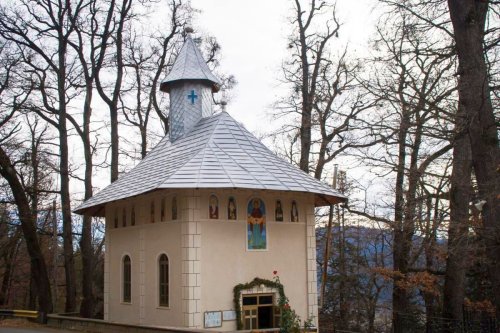 Sărbătoarea Acoperământului Maicii Domnului în Moldova Poza 9435