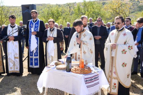 Simpozion dedicat Centenarului Marii Uniri, la Gugeşti Poza 9167