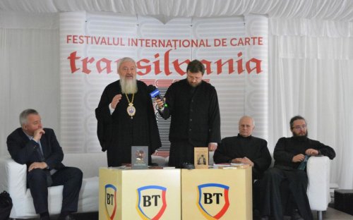 Lansări ale Editurii „Renașterea” la Festivalul Internațional de Carte „Transilvania” Poza 9003