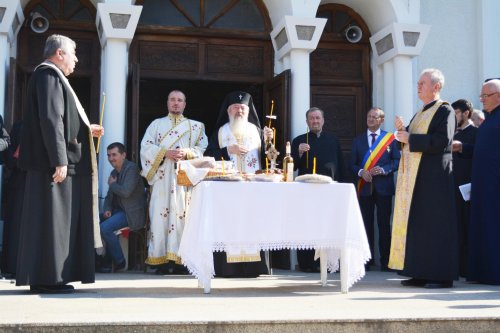 Eveniment comemorativ la 100 de ani de la martiriul preotului Ioan Opriș, la Turda Poza 8827